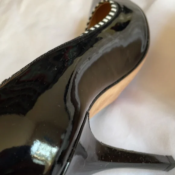 Kate Spade Black with White Trim Accent Patent High Heels Pumps - Picture 11 of 15
